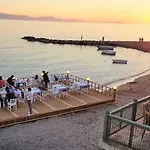 Maira Beach ホテル