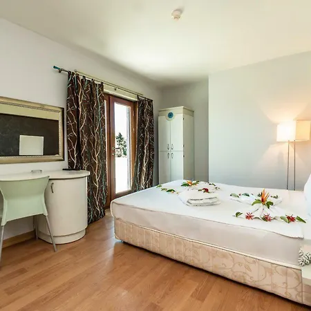 Maira Beach Hotell