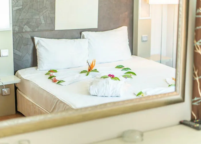 Maira Beach 4*