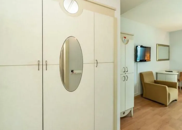 Maira Beach 4*